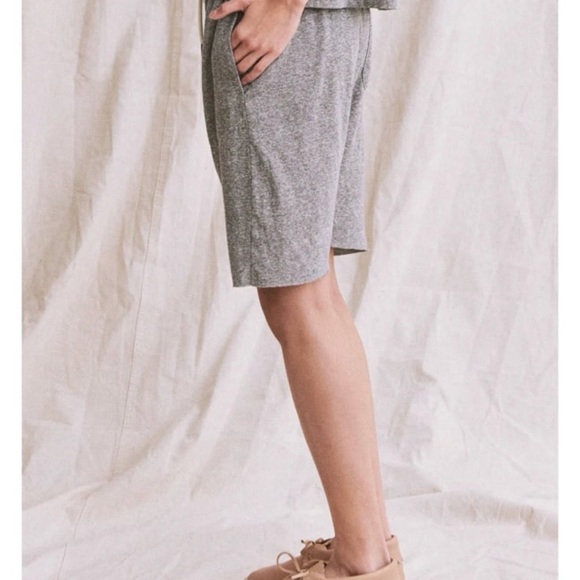 THE GREAT. NWT The Jersey Jogger Short in Heather Grey size 2 medium - Picture 4 of 9
